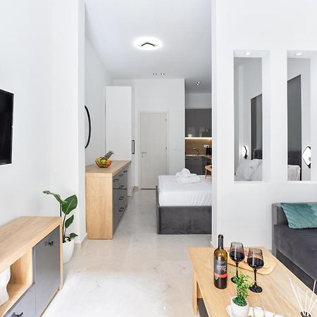 New Luxury Apartment In Downtown 테살로니키 외부 사진